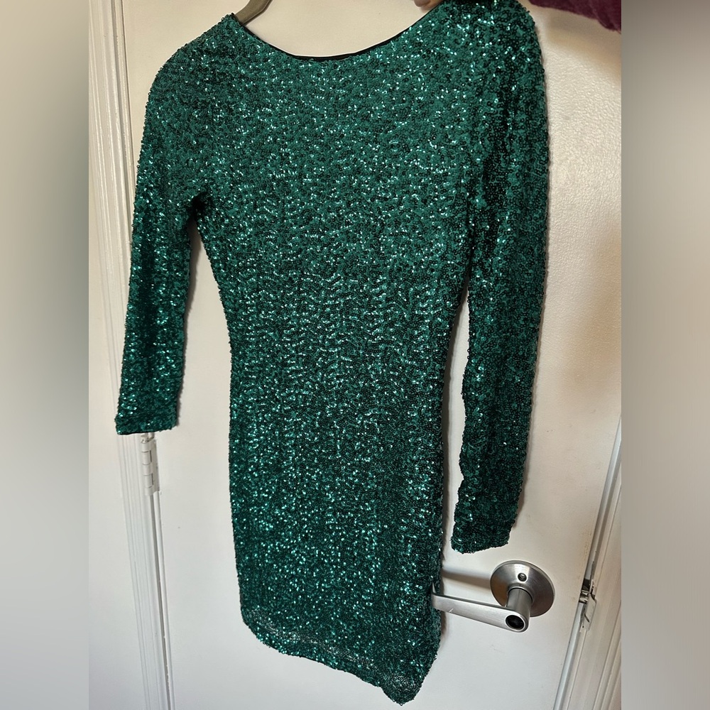 H&M Emerald Sequin Long Sleeve Dress